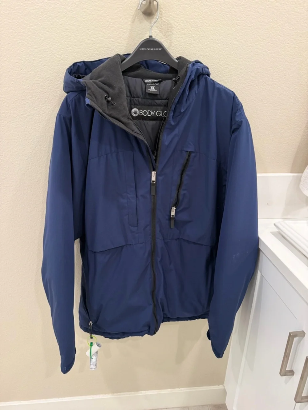 Body Glove Men's Dark Blue Hooded Performance Jacket - Picture 1 of 6